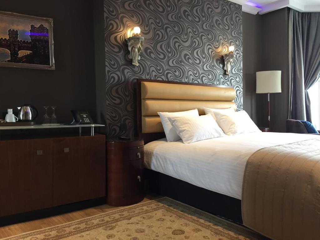 Halvard Hotel Дъглас Екстериор снимка