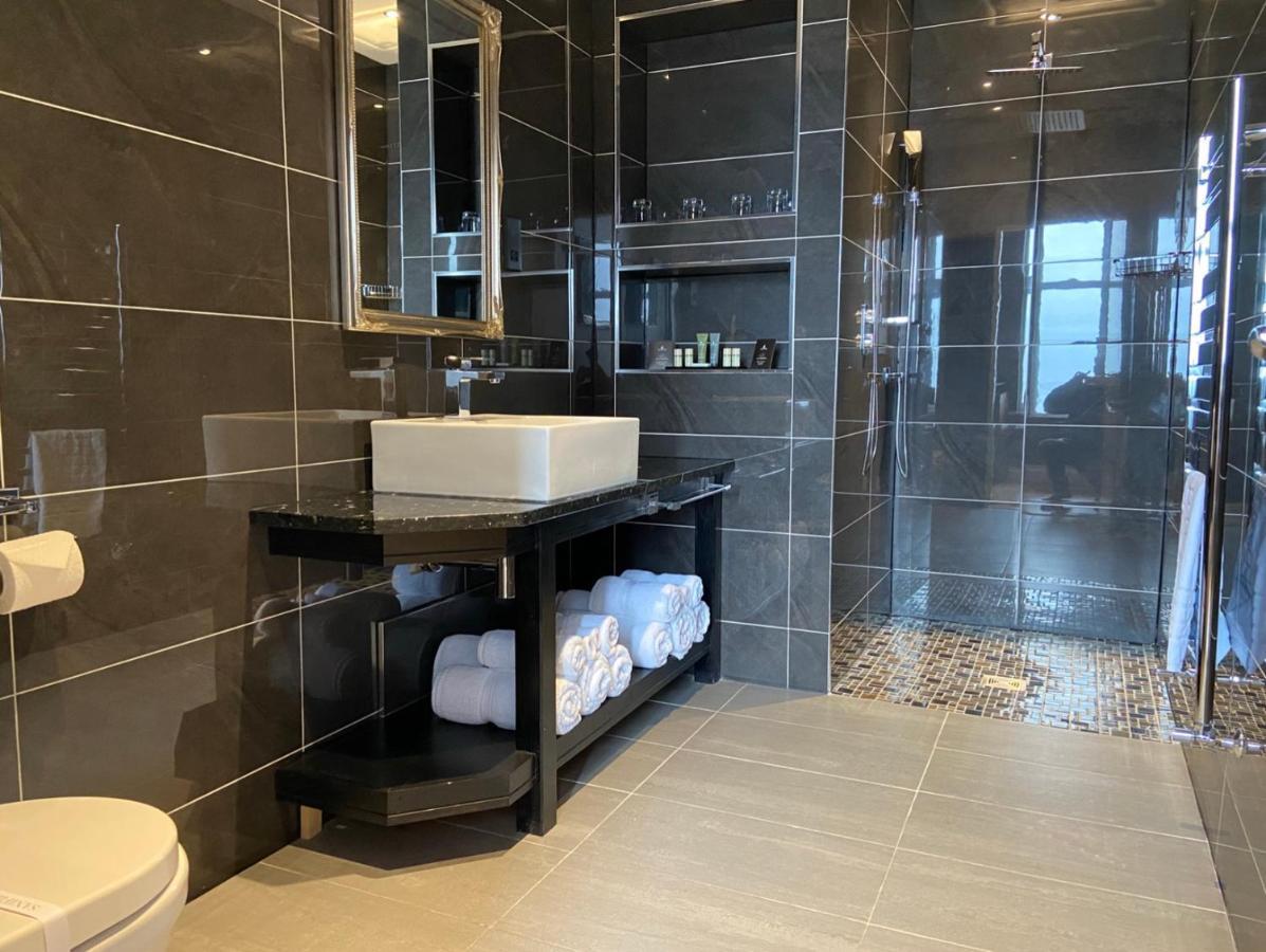 Halvard Hotel Дъглас Екстериор снимка