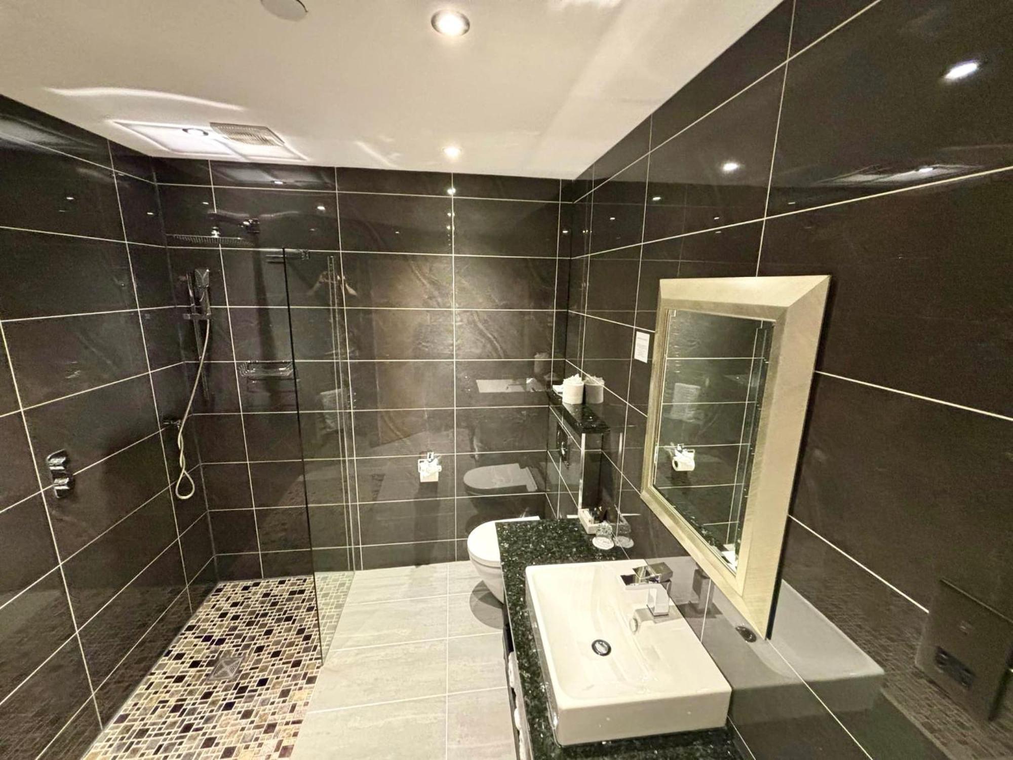 Halvard Hotel Дъглас Екстериор снимка