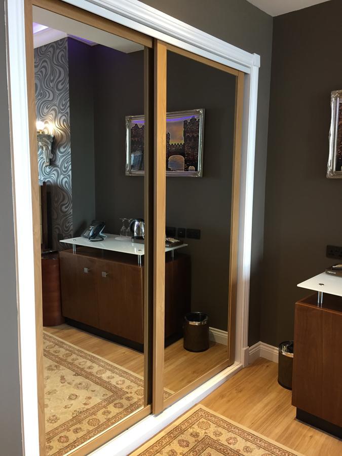 Halvard Hotel Дъглас Екстериор снимка