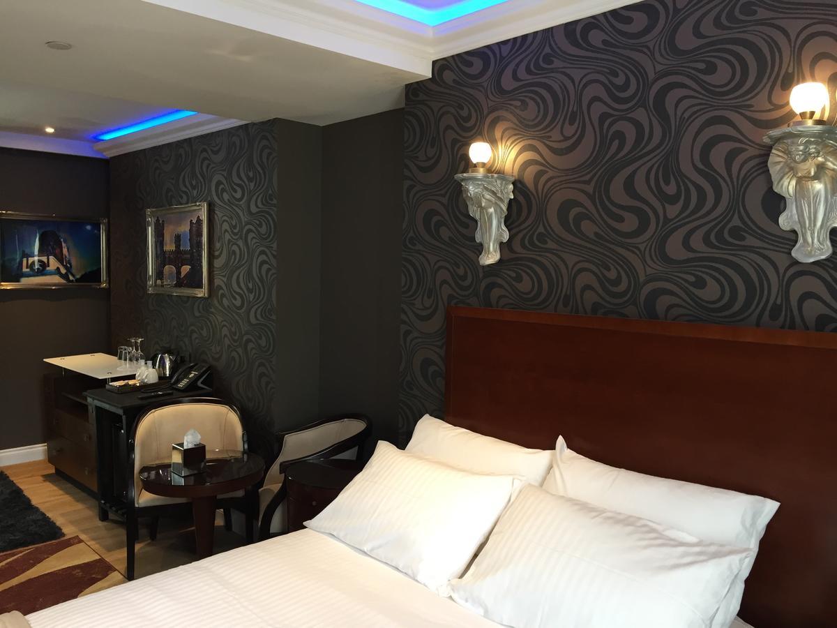 Halvard Hotel Дъглас Екстериор снимка
