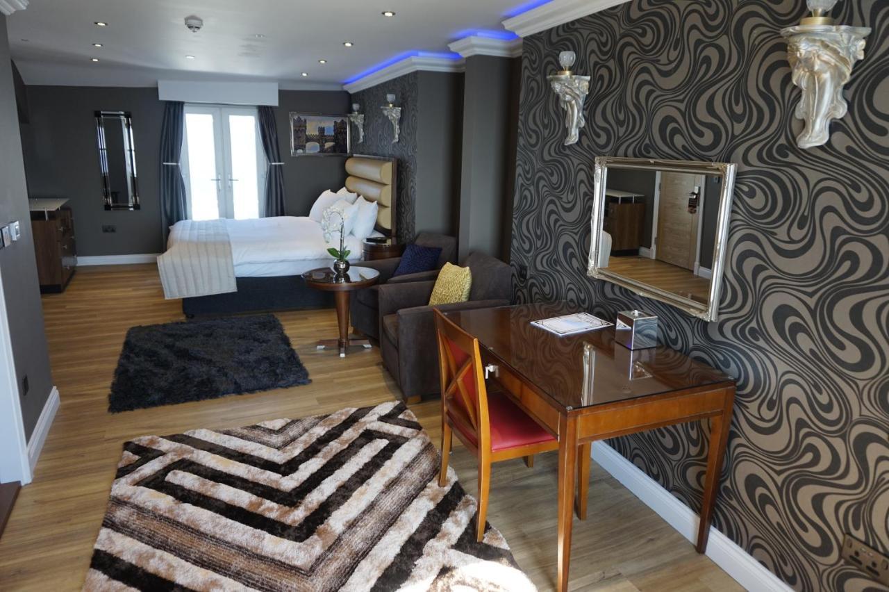 Halvard Hotel Дъглас Екстериор снимка